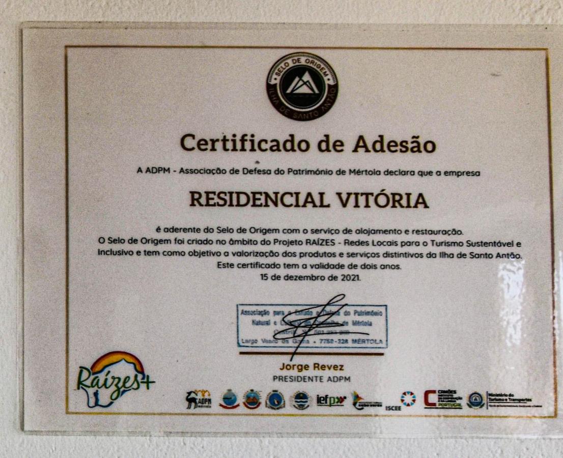 Residencial Vitoria Hotel Ponta Do Sol Luaran gambar