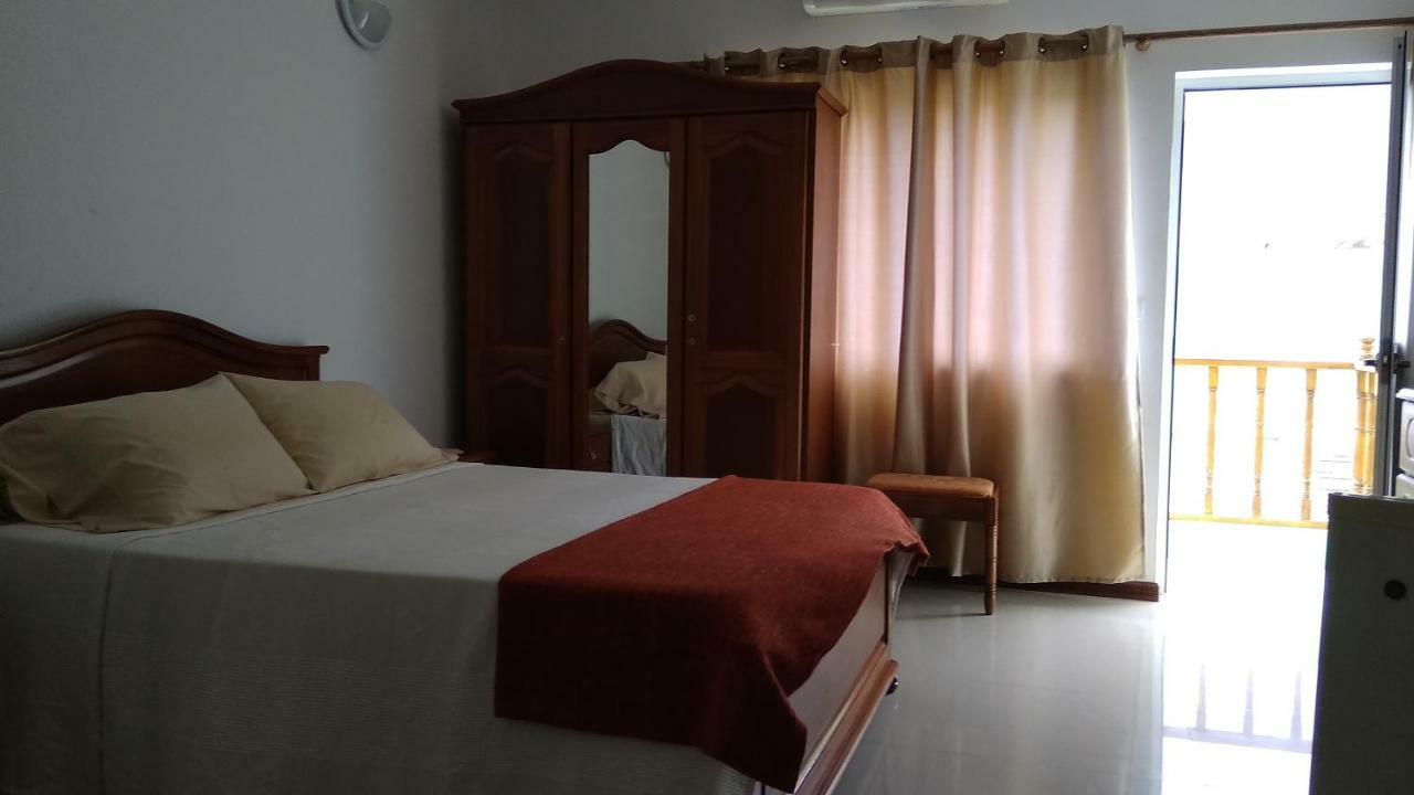 Residencial Vitoria Hotel Ponta Do Sol Luaran gambar